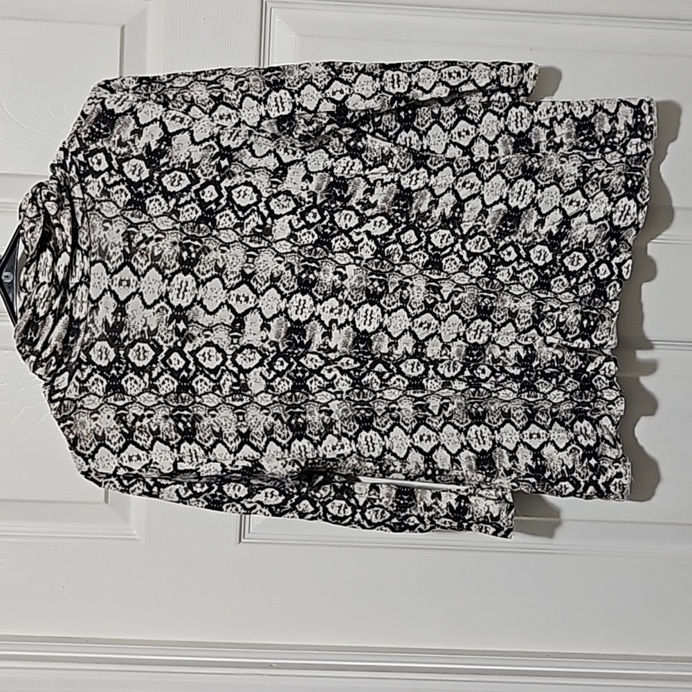 Blouse - Picture 2 of 2